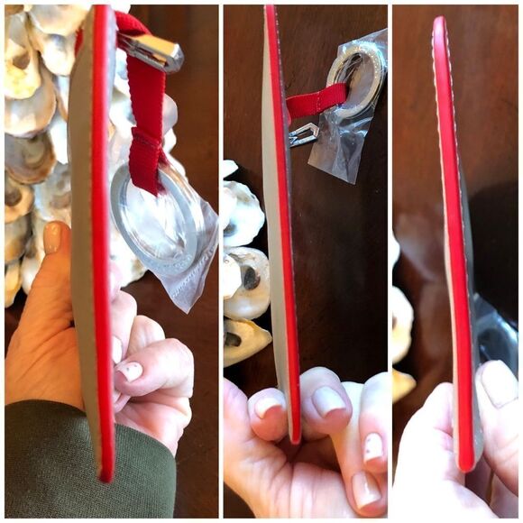 MARC JACOBS - NWOT - Card Case/Key Pouch in Smooth Silver Leather with Red Trim - Picture 13 of 14